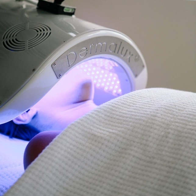 Zwakheid zeker Kalksteen Lichttherapie met de Dermalux LED - Joka Beauty